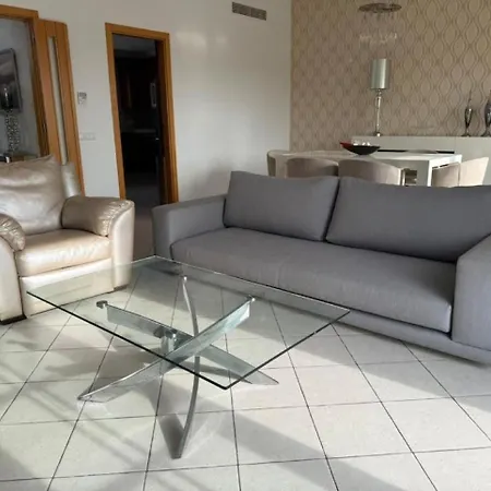 Villa Luxury 6br Private Pool & Games Sleeps 12 Quarteira